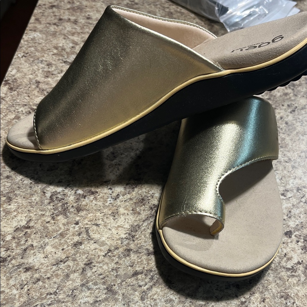 Gdefy Women's Gold Mules - Picture 3 of 7